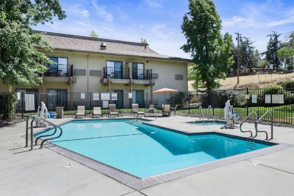 Best Western Plus Sonora Oaks Hotel & Conference Center image 9