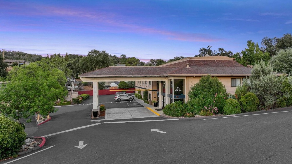 Best Western Plus Sonora Oaks Hotel & Conference Center Main image